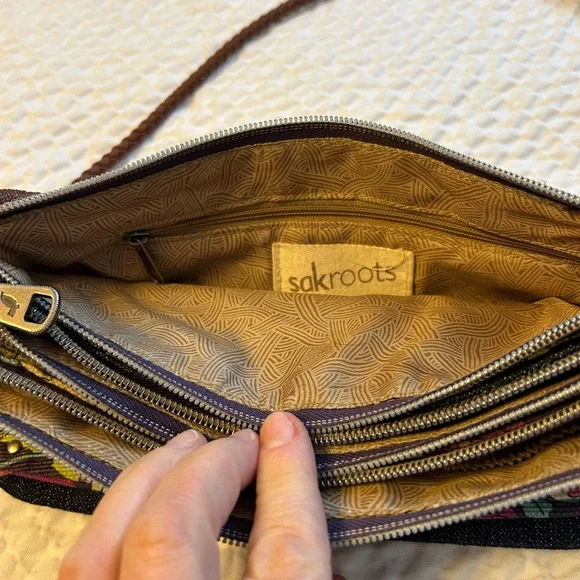 RARE Sakroots Floral Butterfly Crossbody Convertible Bag - Picture 9 of 11